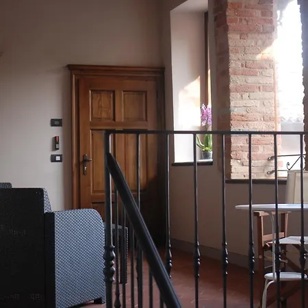 Bed & Breakfast Dimora Cortese 3*