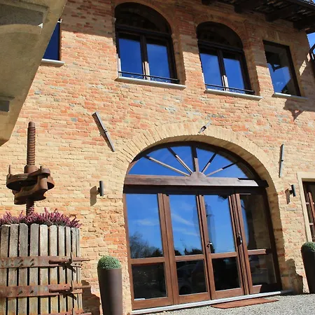 Dimora Cortese 3*
