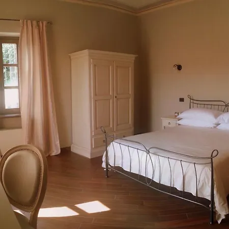 Dimora Cortese 3* Castagnole delle Lanze