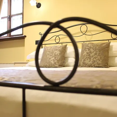 Dimora Cortese Bed & Breakfast